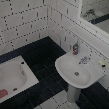 Tarelis & Apartamento Kamári