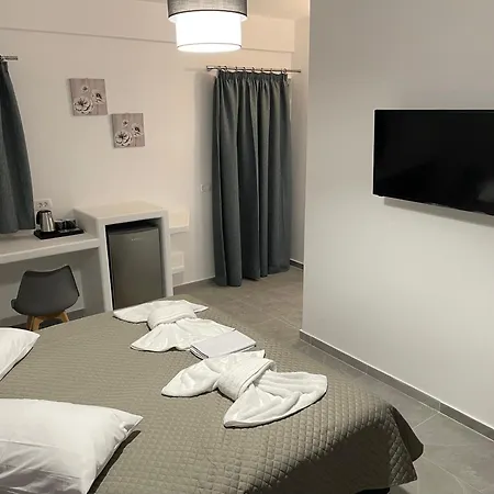 Tarelis & Apartamento Kamári