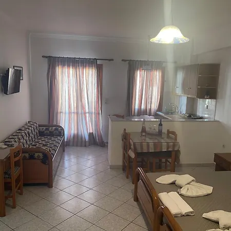 Tarelis & Apartamento